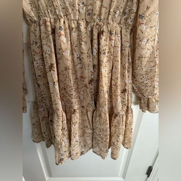 NWOT PaperMoon Floral Tan Dress Size M - Picture 7 of 12